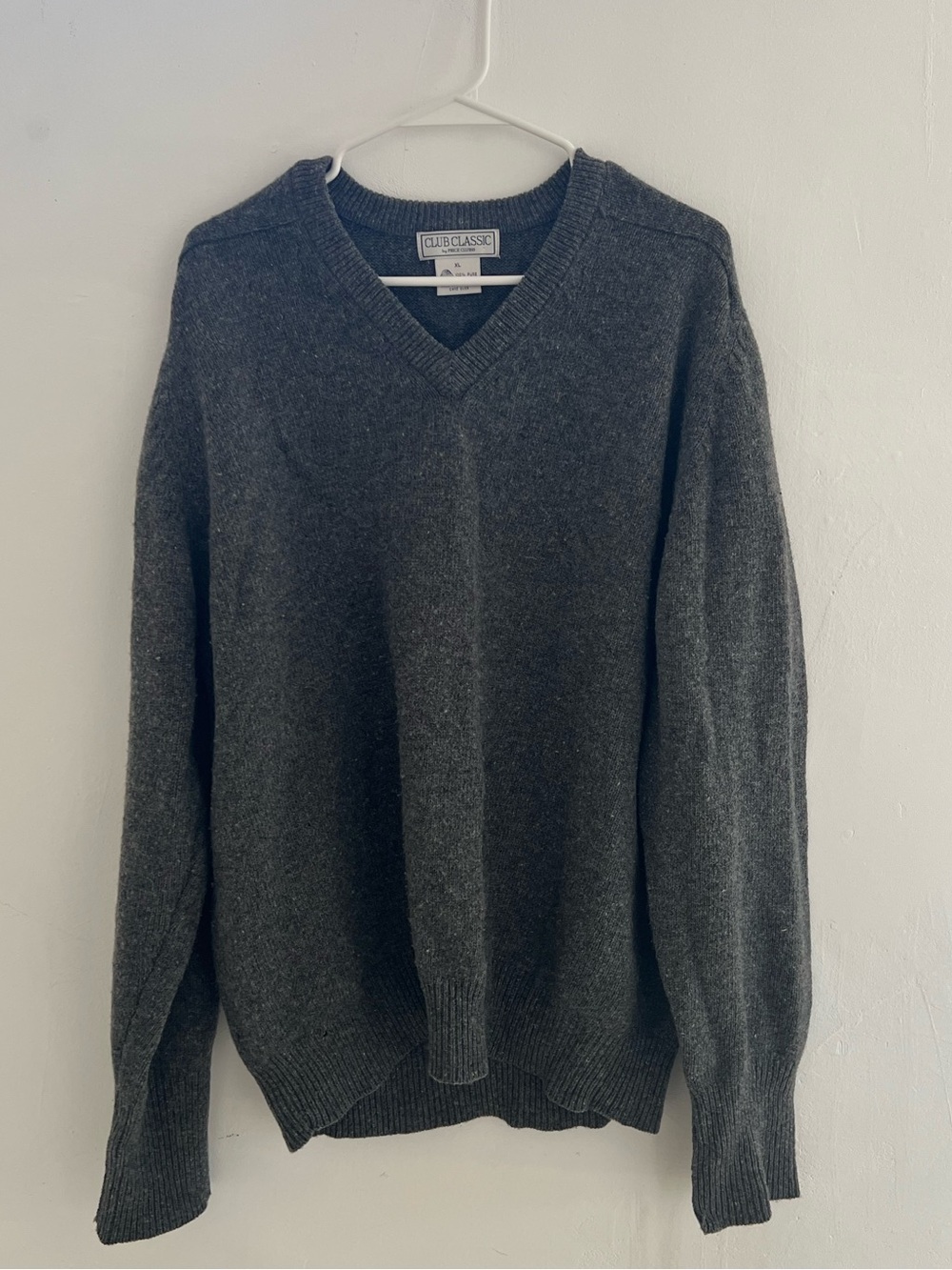 Vintage Club Classic Men's V-Neck Gray Wool Sweater Xl